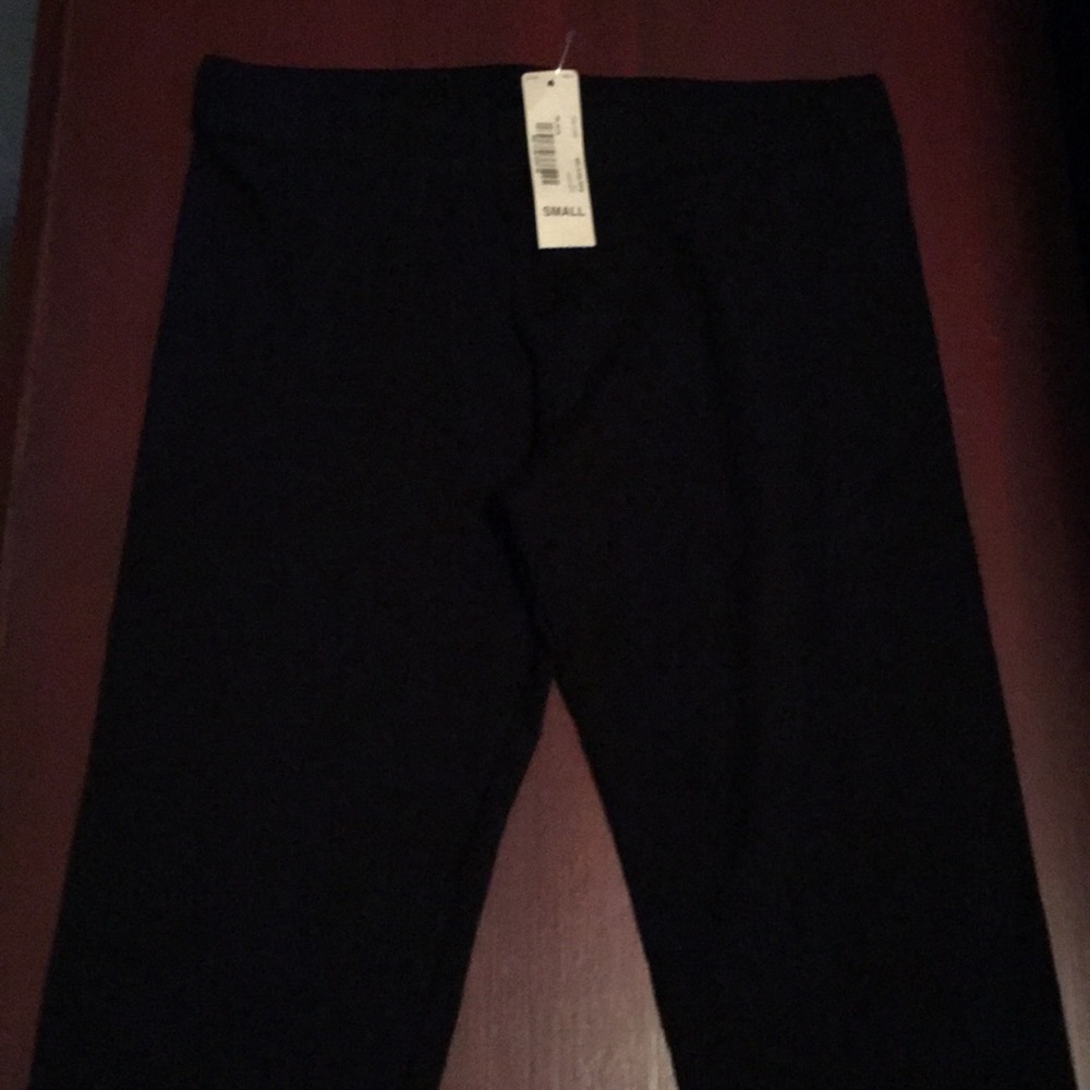 Black knee length leggings